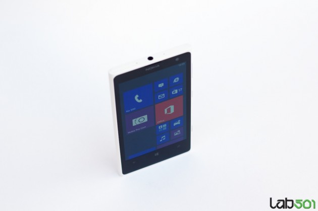 Nokia-Lumia-1020-10