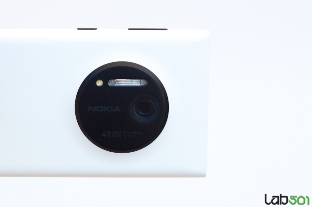 Nokia-Lumia-1020-14