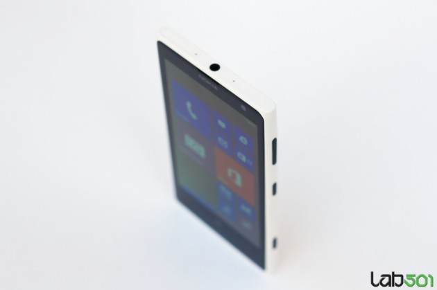 Nokia-Lumia-1020-9