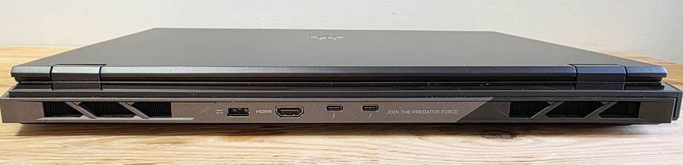 Review – Acer Predator Helios 18 AI